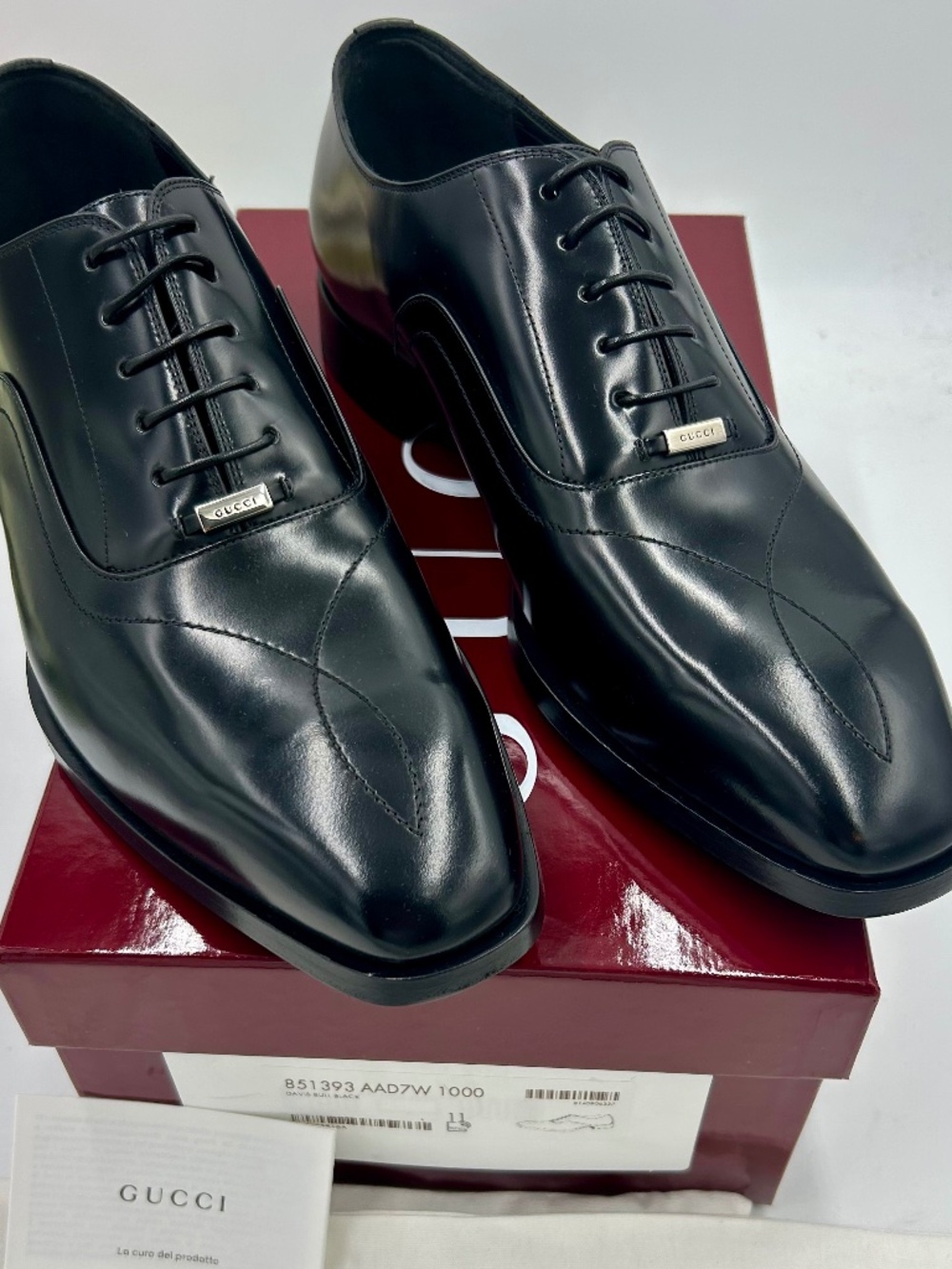 Men’s Gucci Topstitch Leather Lace-Up Oxford Dress Shoes. Size 11. Made in Italy